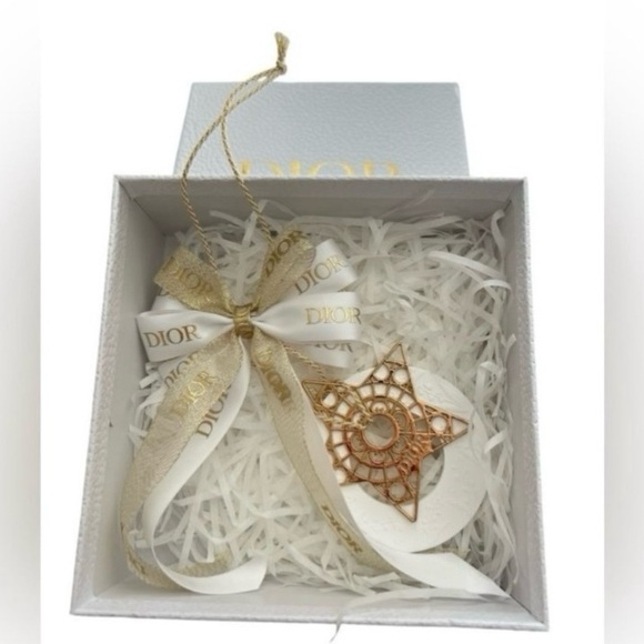 Dior Gold Star Ornament/ stone/Diffuser with Ribbon in box new in package - Picture 1 of 8